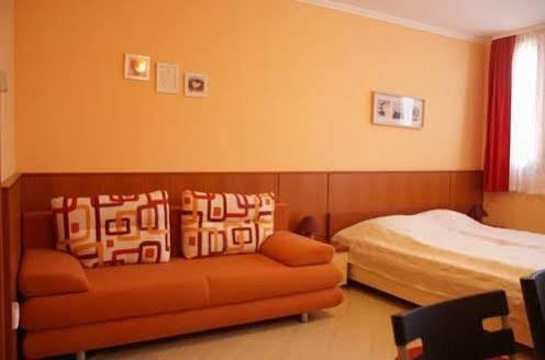 Vararok Apartman Gyula Luaran gambar