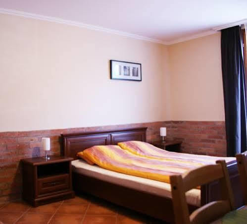 Vararok Apartman Gyula Luaran gambar